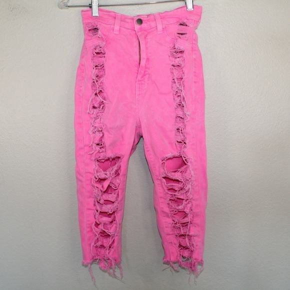 Fashion Nova Bright Pink HighRise Raw Hem Distressed Bermuda Shorts — Size 5 - Picture 5 of 9